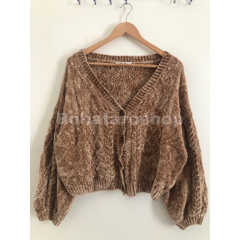 Rajut cardy velvet kepang lengan balon crop