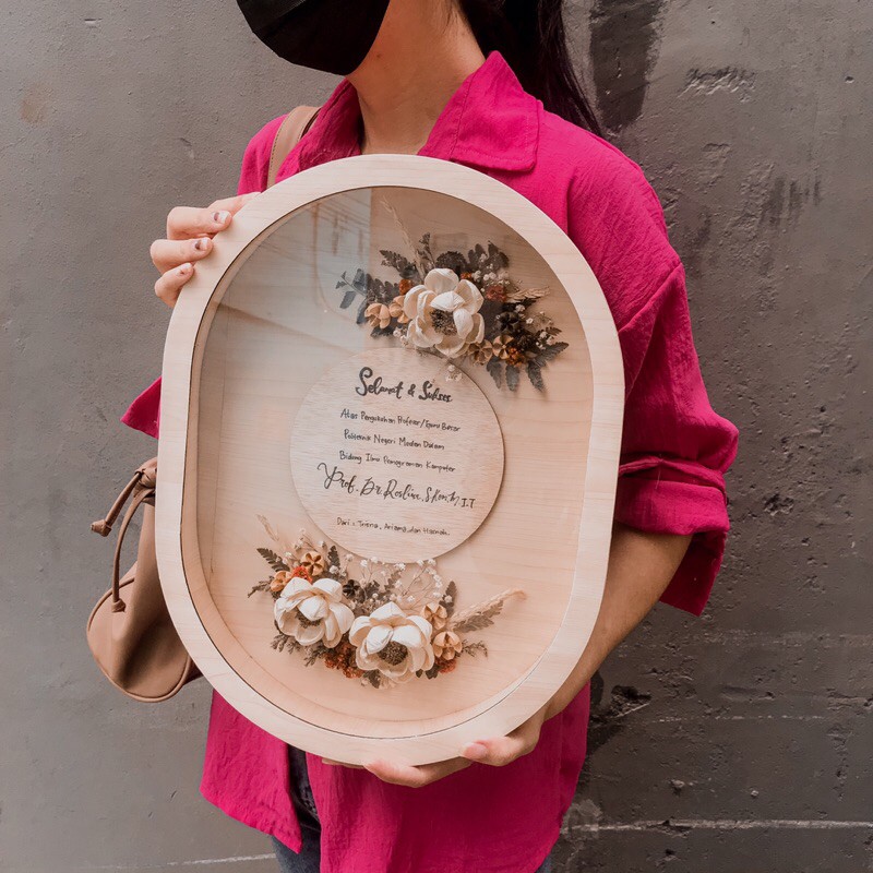 FRAME KAYU OVAL | MAHAR PERNIKAHAN | HADIAH WISUDAH | HADIAH NIKAHAN | FRAME 3D | FRAME KAYU