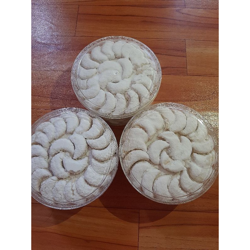 

Kue Putri Salju Wystman