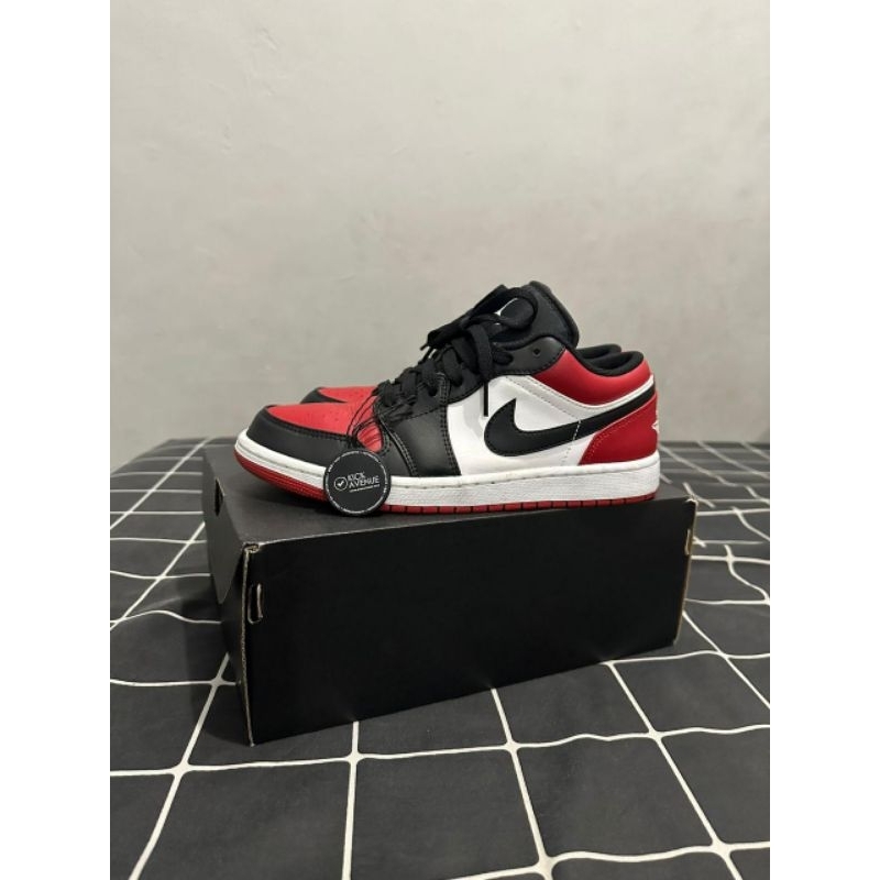 Sepatu Nike Air Jordan 1 Low size 41 Second Like New