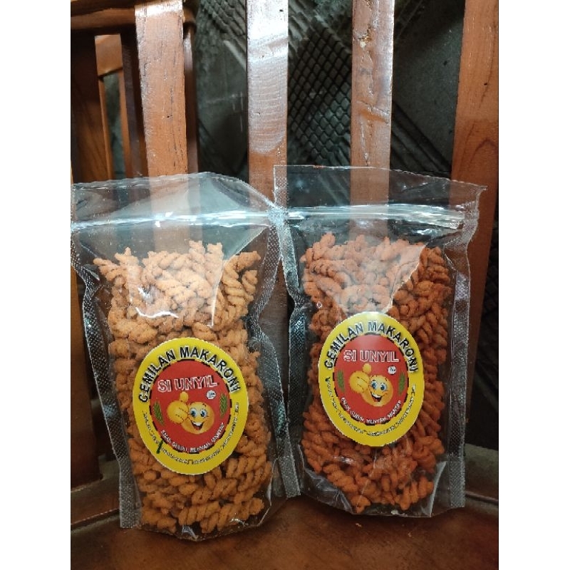 

Makaroni Spiral Pedas Manis Unyil - 40 gram