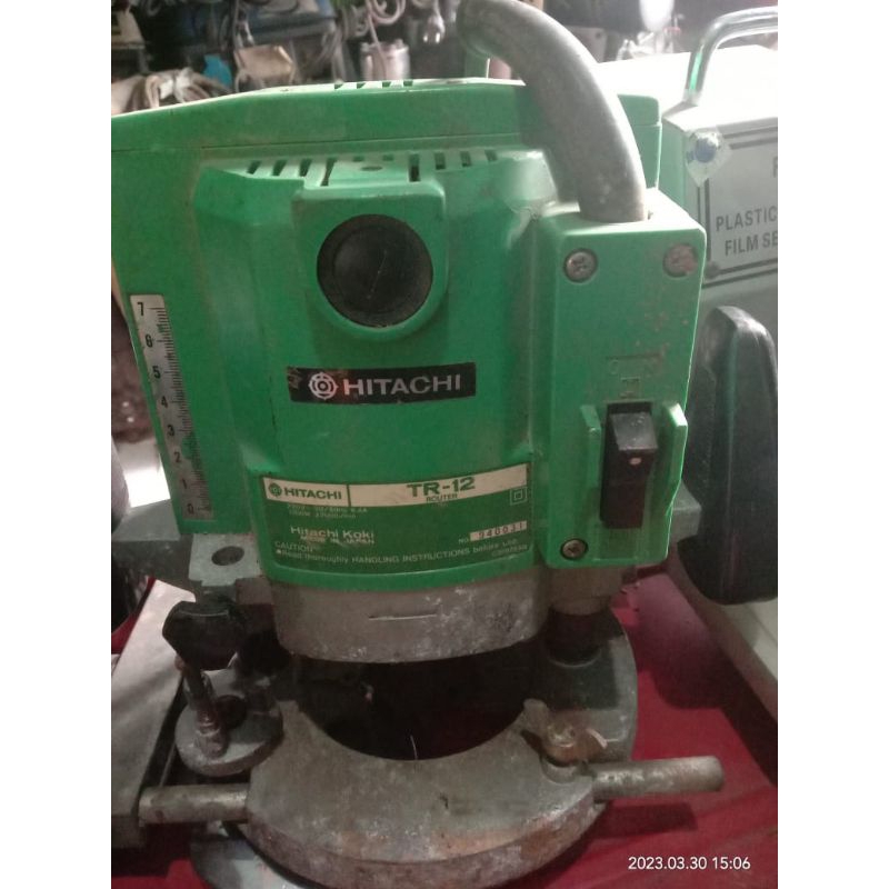 Mesin Router/Trimmer Profil Kayu
Brand: Hitachi (Japan)

Model: TR12