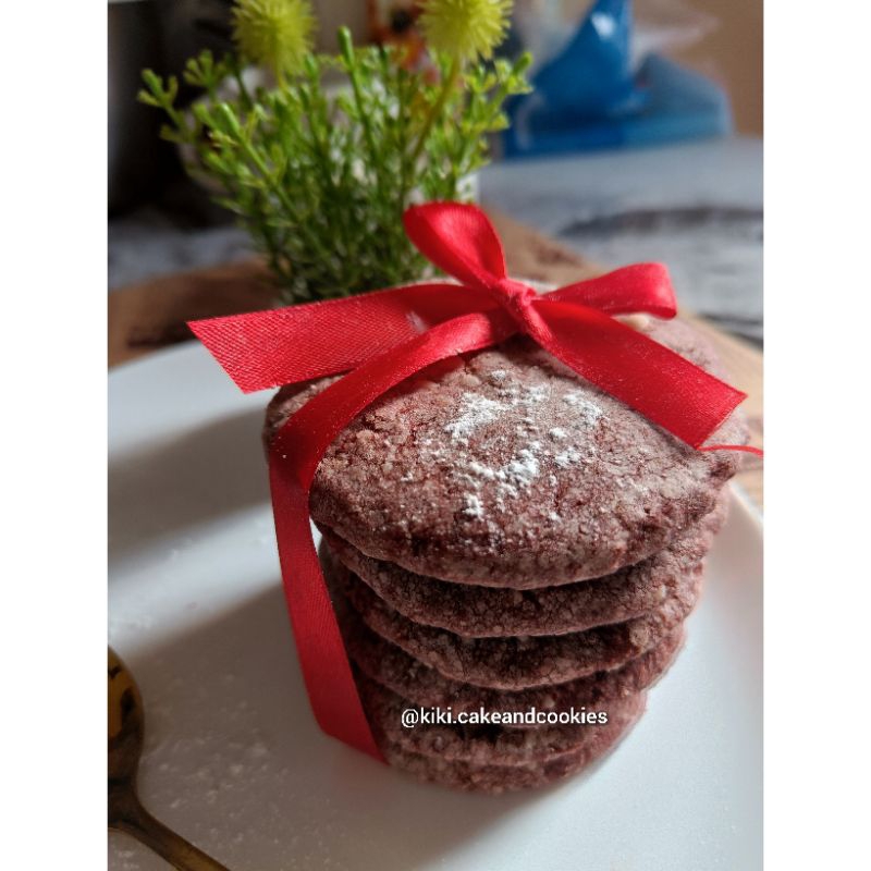 

RED VELVET CRINKLE COOKIES