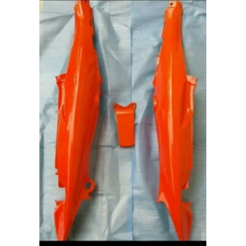 Body kanan kiri jupiter z lama oren termurah