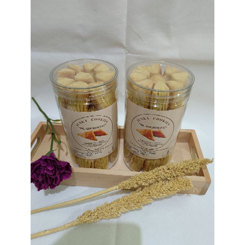 

Kue Bladerdeeg Pasuruan