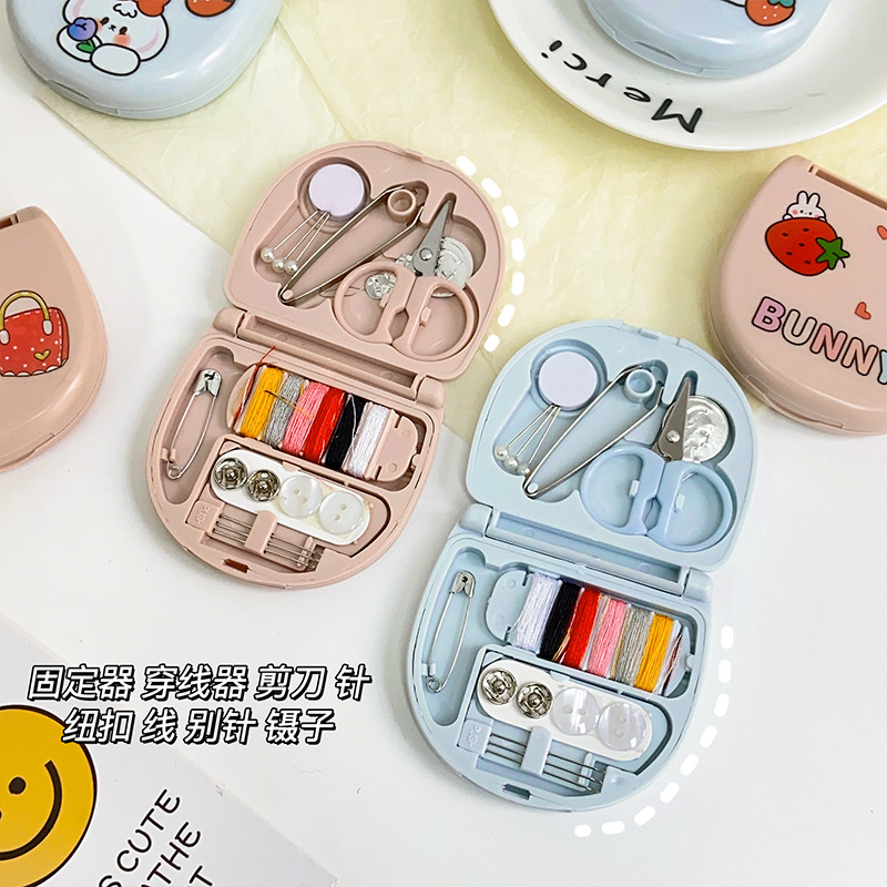 PERLENGKAPAN ALAT JAHIT / 1 SET ALAT JAHIT BENANG / TRAVEL KIT JAHIT