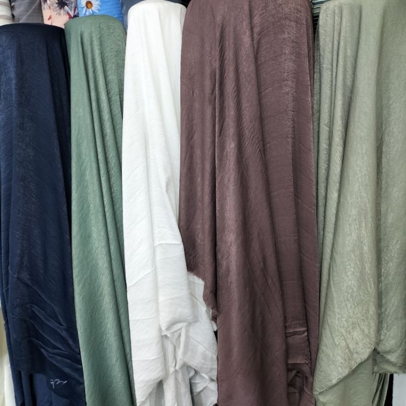 kain Santorini silk luxury premium Santorini saten silky tidak menerawang ( harga per stengah meter 