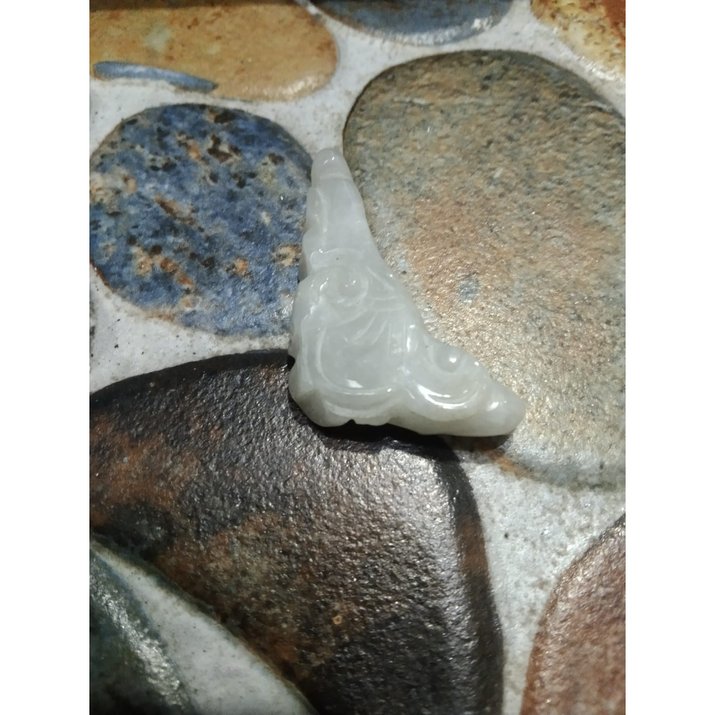 Liontin Giok Awan Kuno Jadul Antik