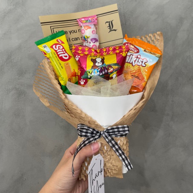 

Baby Snack Bouquet - BUCKET SNACK MURAH / BUKET SNACK/ BADIAH WISUDA ULANG TAHUN SEMPRO SEMHAS SIDANG / BUKET/ BUCKET / BUCKET MAKANAN