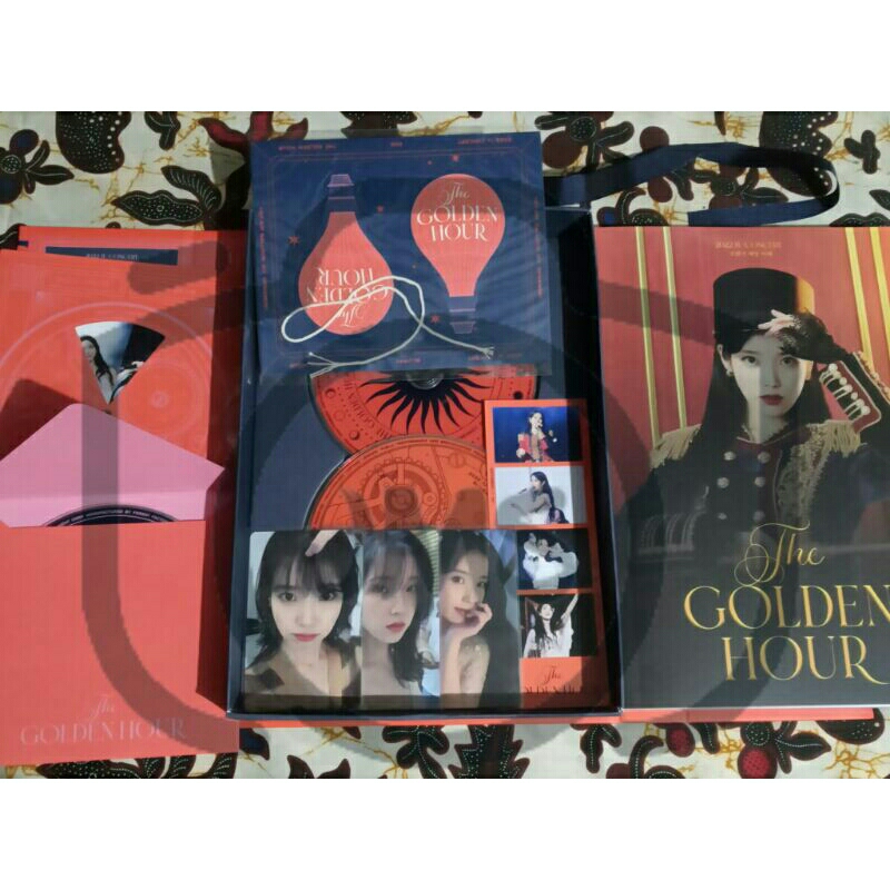 [READY] Sharing BLU-RAY 2022 IU Concert [The Golden Hour : Under The Orange Sun] Photocard PC DVD Bl