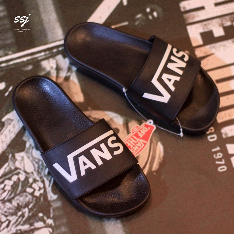 VANS SLIDE ON LOGO BLACK WHITE ORIGINAL
