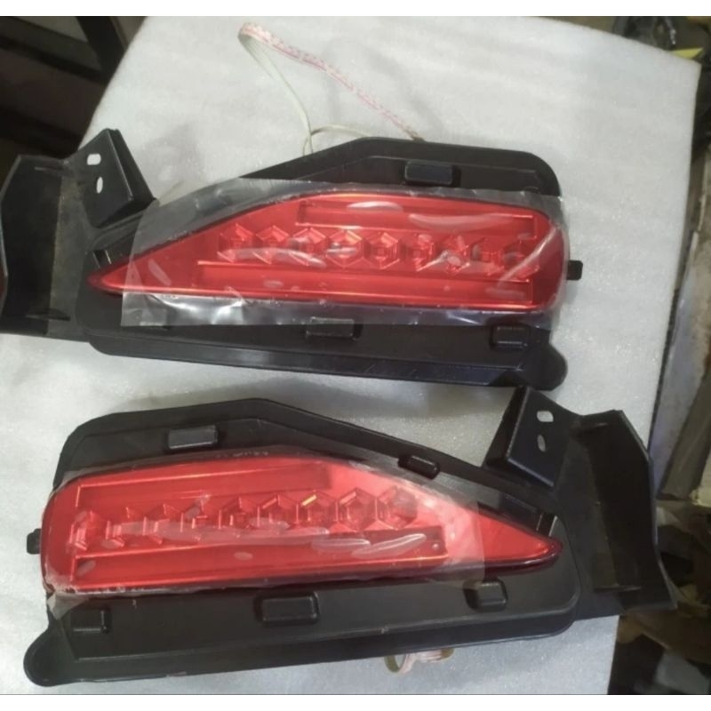 lampu bumper belakang Fortuner VRZ