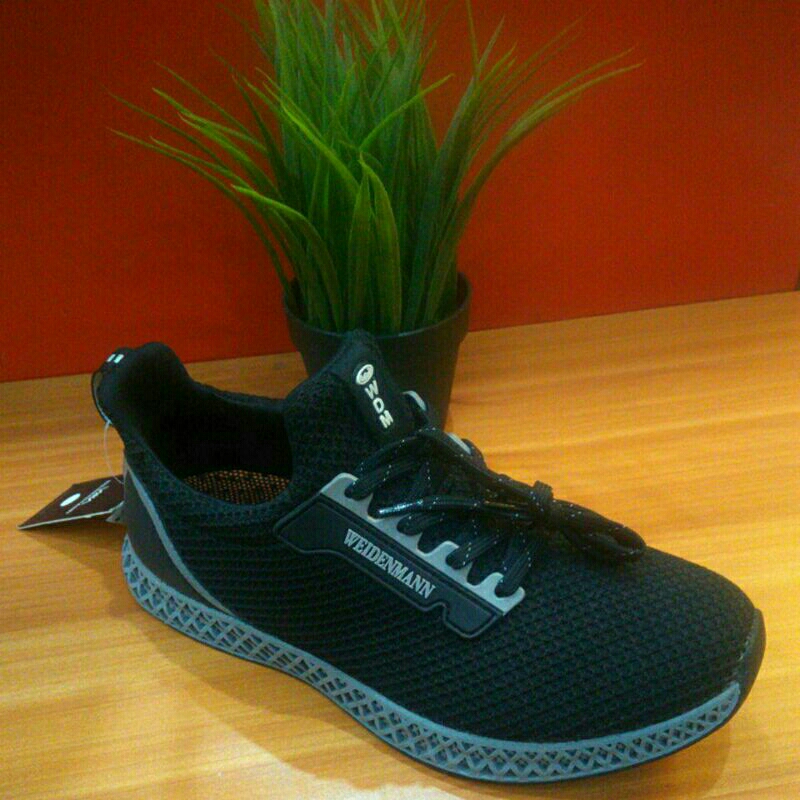 Sepatu Weidenmann Wolvo 01