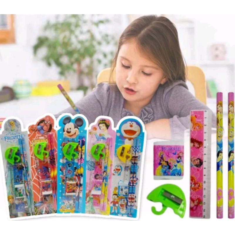 

Alat Tulis Karakter set 5 in 1