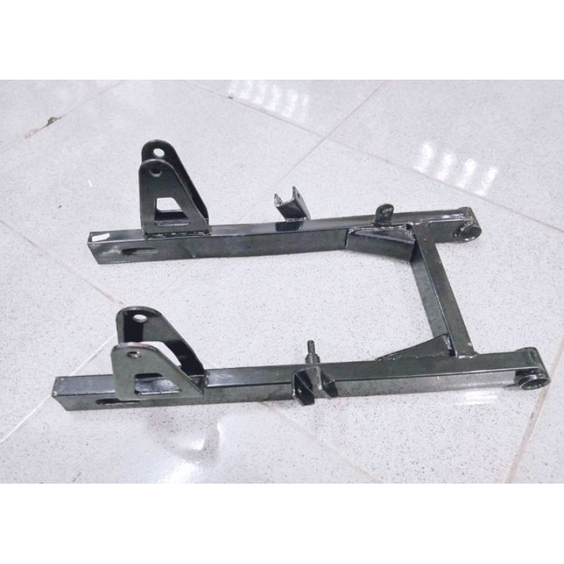 arm swing arm Suzuki A100 A-100 NOS tebal presisi