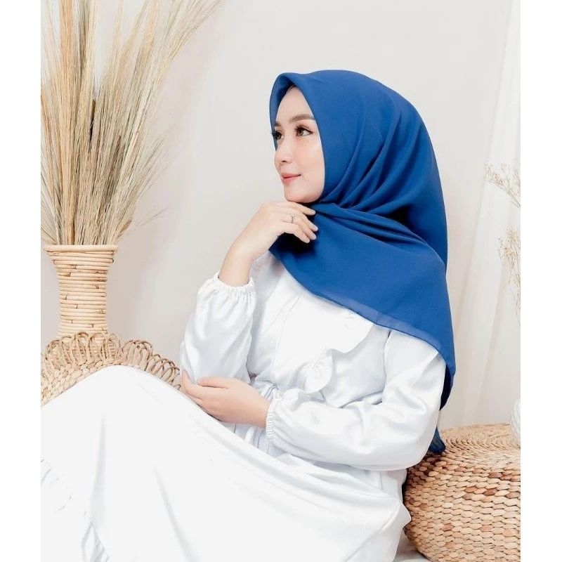 Hijab square premium | Benhur | Hijab segiempat | Biru BCA