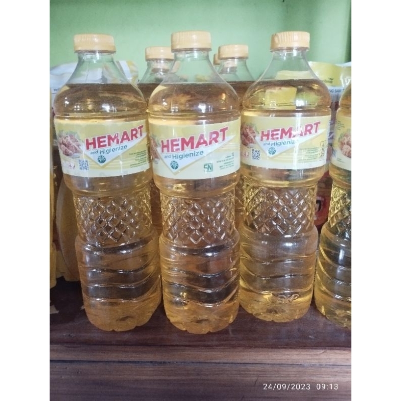 

minyak goreng hemart 1 liter botol