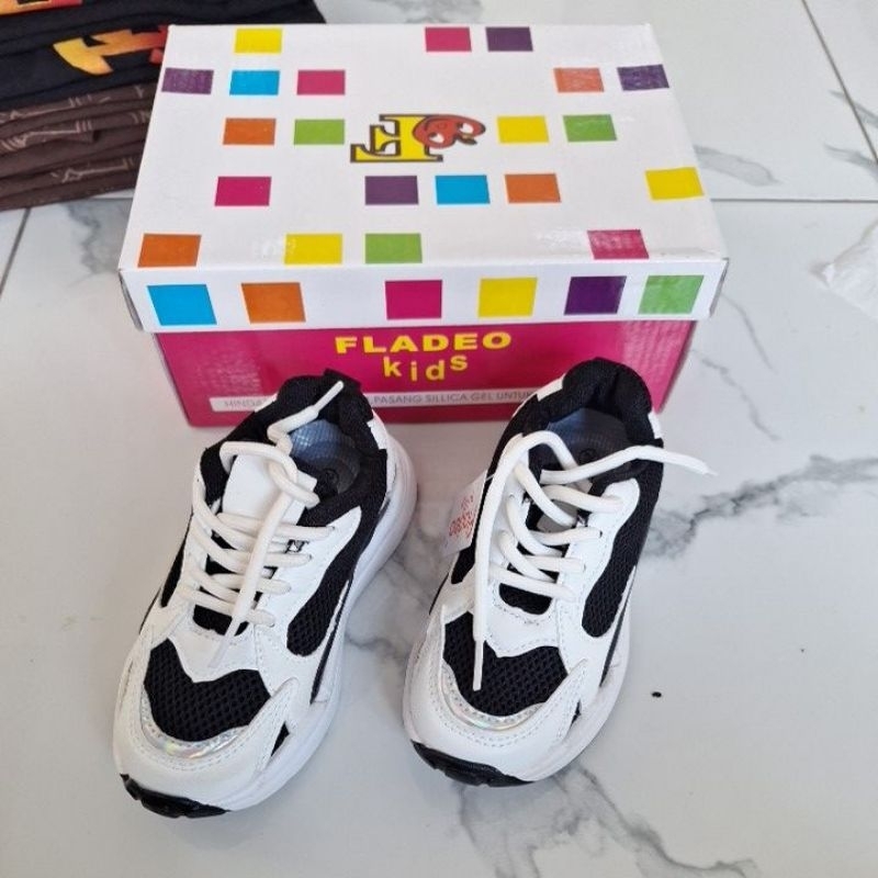 Sepatu Anak Fladeo Kids