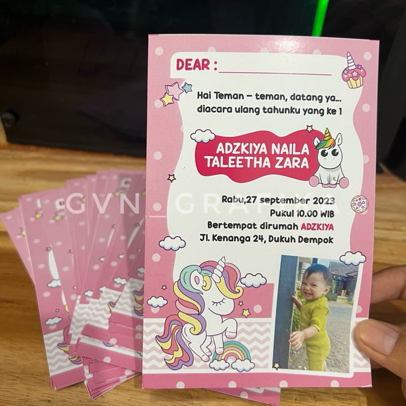 

UNDANGAN ULTAH/ULANG TAHUN ANAK CUSTOM DENGAN FOTO (FREE PLASTI OPP) MINIMAL ORDER 9PCS
