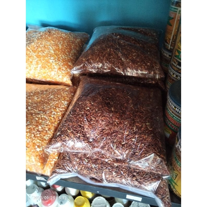 BERAS MERAH PAKAN AYAM BANGKOK/ADUAN