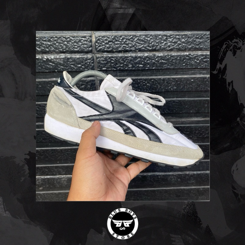 REEBOK AZTEC WHITE BLACK ORIGINAL