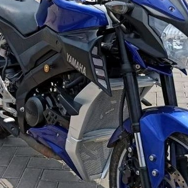 Naked style R15 V3 WITHOUT headlamp