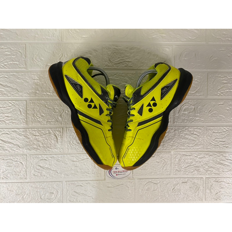 SEPATU BADMINTON YONEX  SHB 36 SIZE 41 SECOND