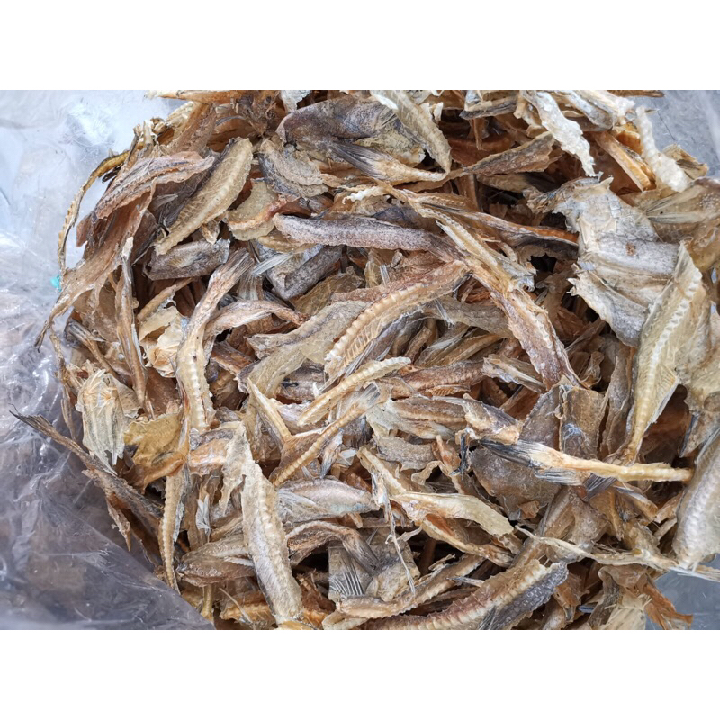 

Ikan jambrong tawar mentah asli (isi 100 gram) /ikan sitting/ikan lumi