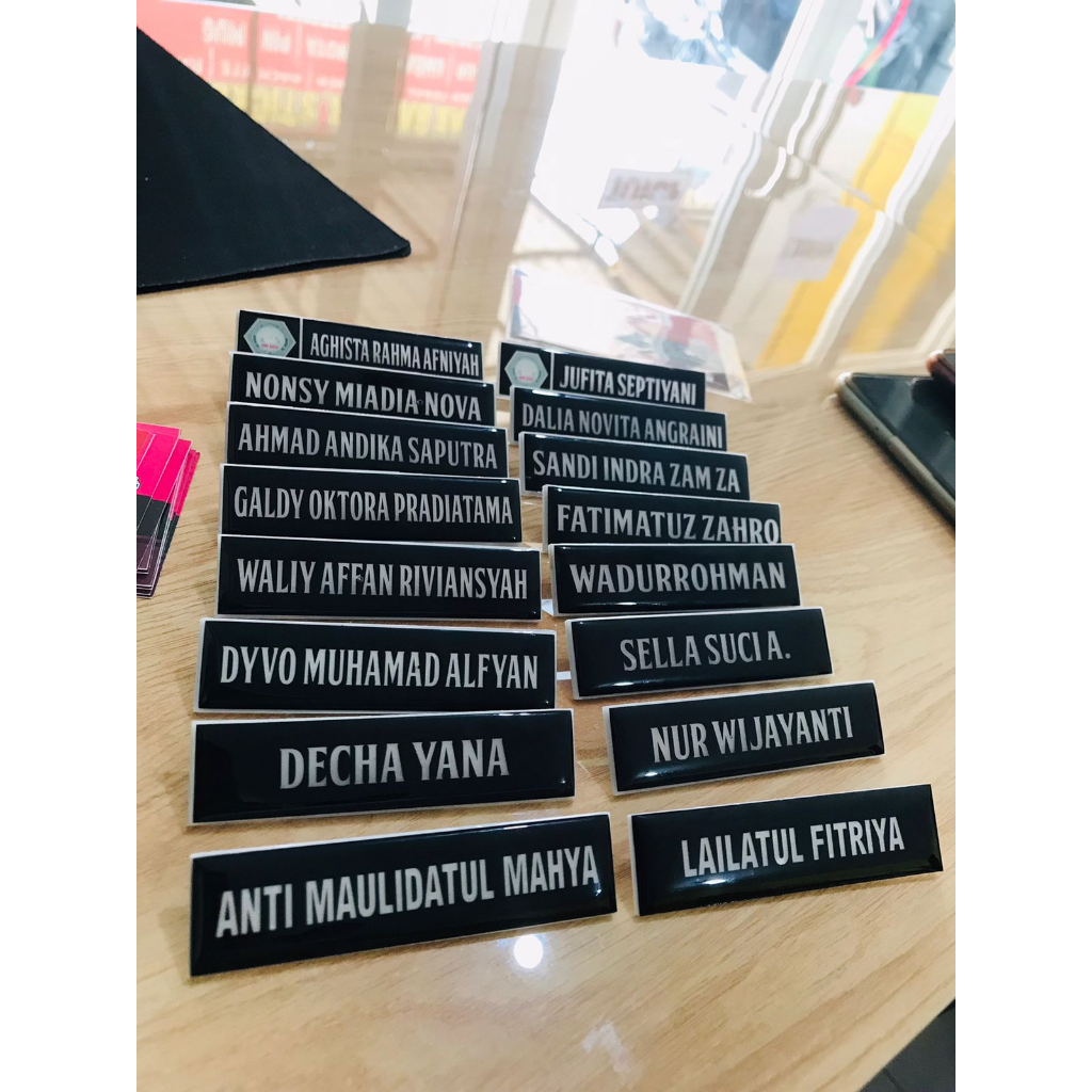 

NAMA DADA | NAME TAG PENITI | LAPIS RESIN / akrilik