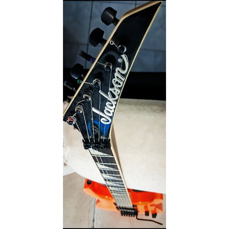 Gitar Jackson Dinky Arch JS-32 Neon Orange