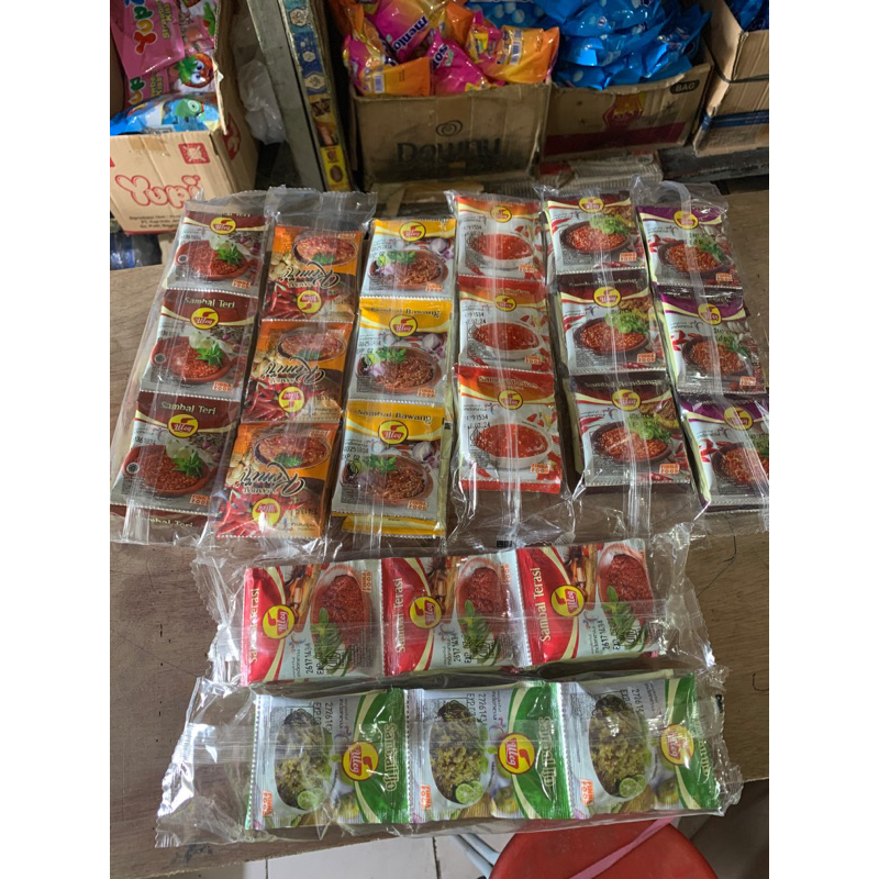 

Sambal Uleg Finna Terasi /Sambal bawang/ Sambal Geprek/Sambal Rendang/sambal rawit/ Sambal Hijau/ Sambal Kemiri/ Sambal Pedas Serbaguna (Finna) 10 pcsx 15gram