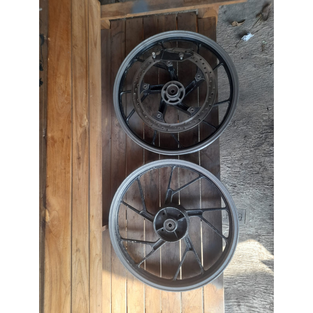 velg Racing Supra X 125 Kondisi Bekas Pakai Masih Bagus