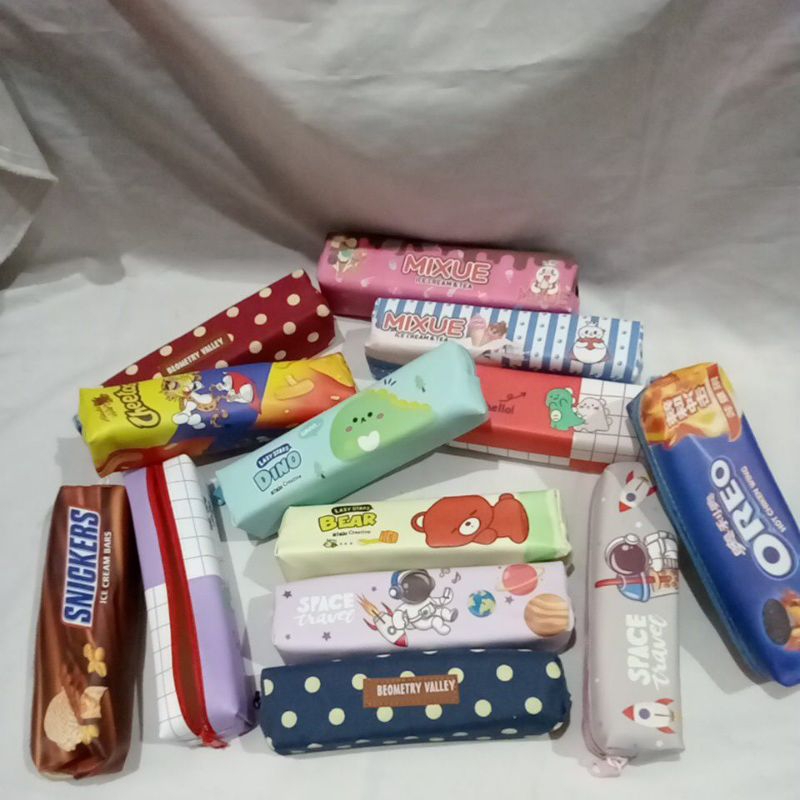 

[ISI 1 LUSIN] KOTAK PENSIL MOTIF KARTUN LUCU UNIK/ TEMPAT ALAT TULIS