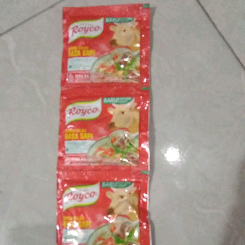 

Royco , bumbu dan tepung segitiga