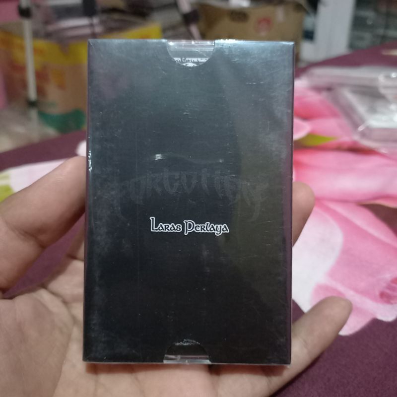 Kaset FORGOTTEN - LARAS PERLAYA