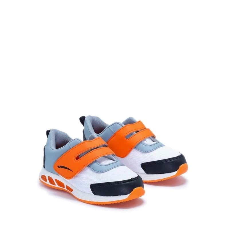Sepatu Anak by LA Gear LTD Runner (Sz 10 ) / Harga Normal 459.000
