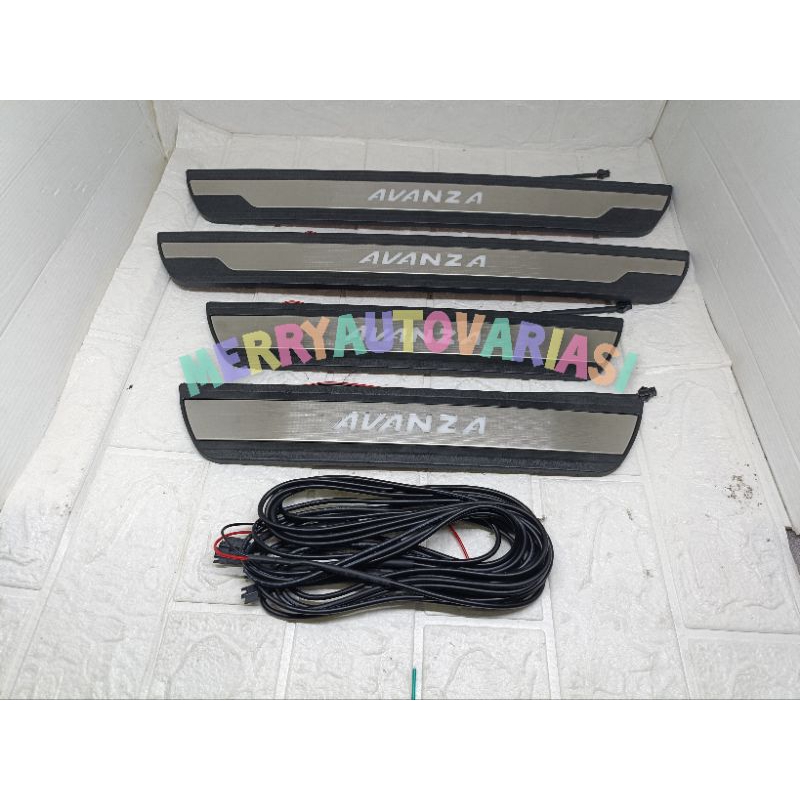 Sillplate samping mobil Avanza 22 lampu led
