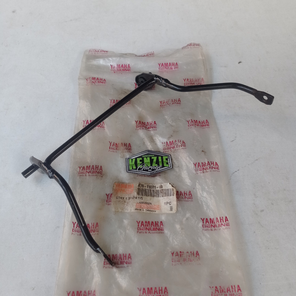 Bracket Sayap Yamaha F1ZR FIZR Original YGP 4US-F8321-00