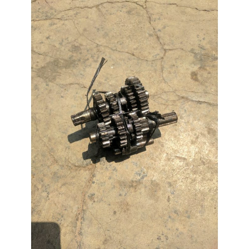 gear gigi ger rasio transmisi set suzuki rc 100 rc 80 original second