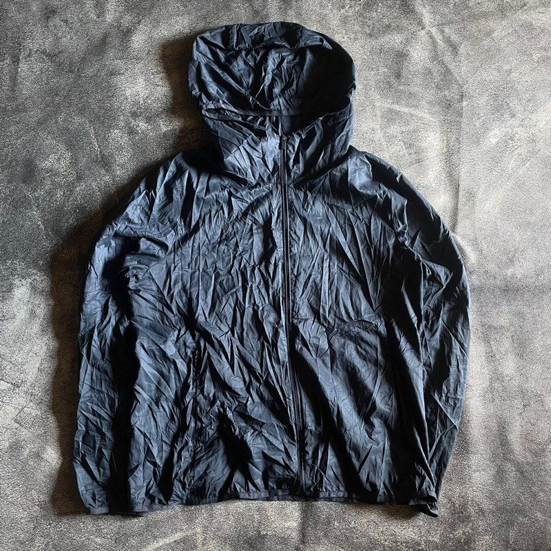 JAKET UNIQLO GU OUTDOOR WATERPROOF WINDBREAKER