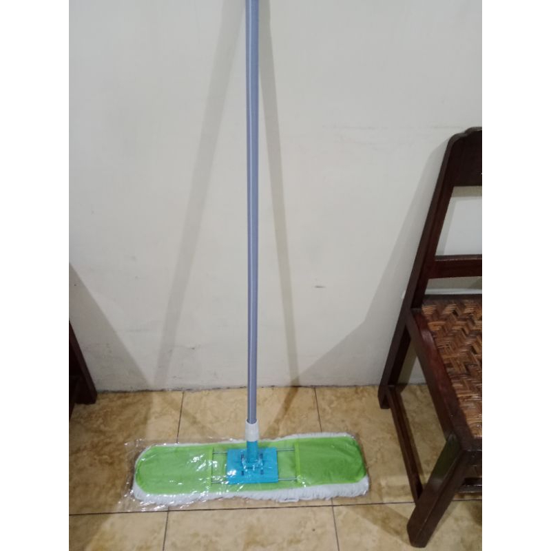 Lobby Duster 60 Cm Merk Pinguin/Pel Lobby Duster 60Cm