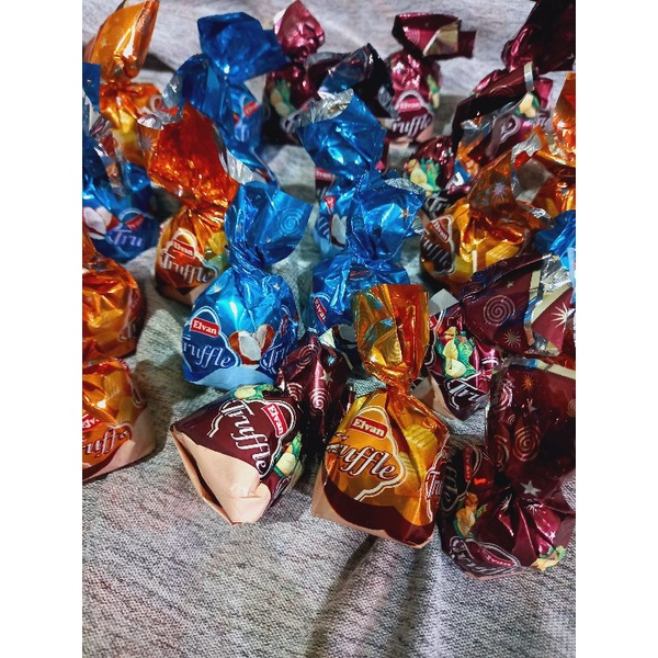 

Coklat Truffle Turki Turkey Oleh Oleh Haji Umroh Bersertifikat Halal 200GR