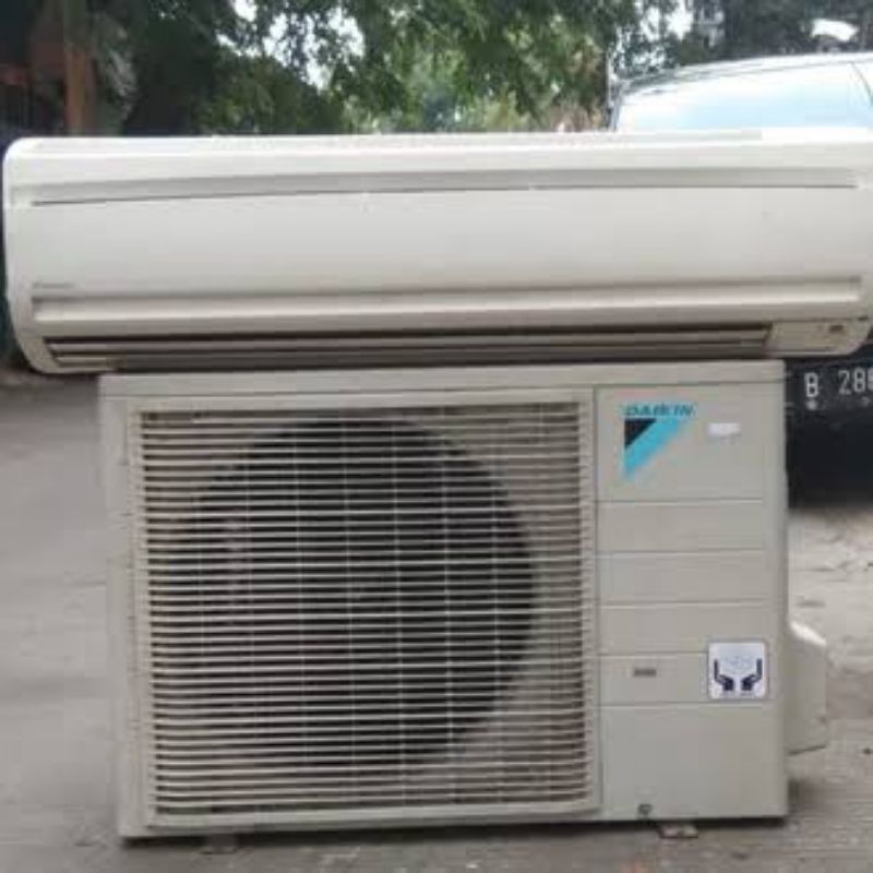 AC Split 2 PK Daikin Thailand R410 second