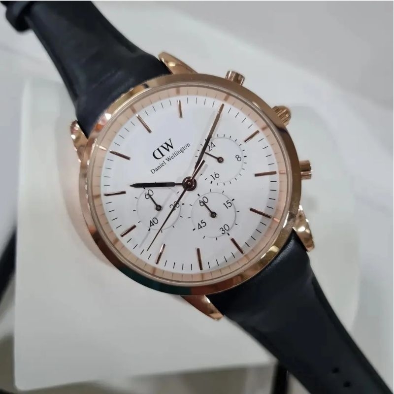 Daniel wellington Iconic chronograph pria