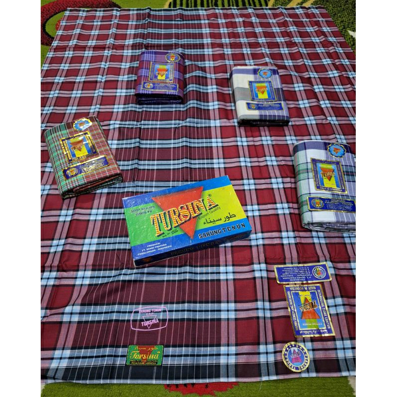 SARUNG TURSINA & LONTAR