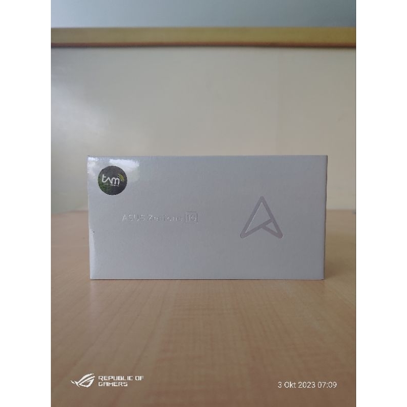 Asus Zenfone 10 16/512Gb - Midnight Black Garansi Resmi