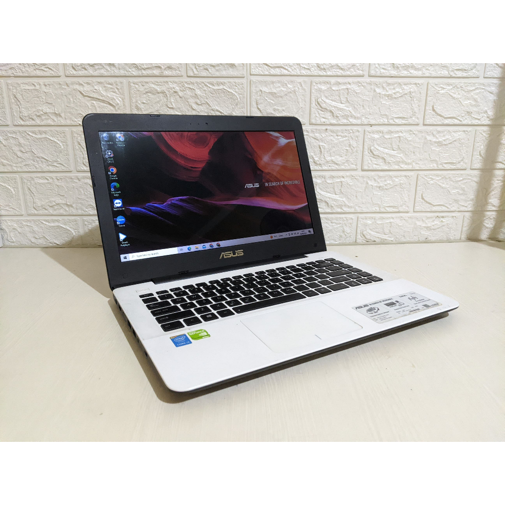 Asus A455L Core i3 5005U Nvidia 920 Dual VGA SSD Laptop Gaming Murah
