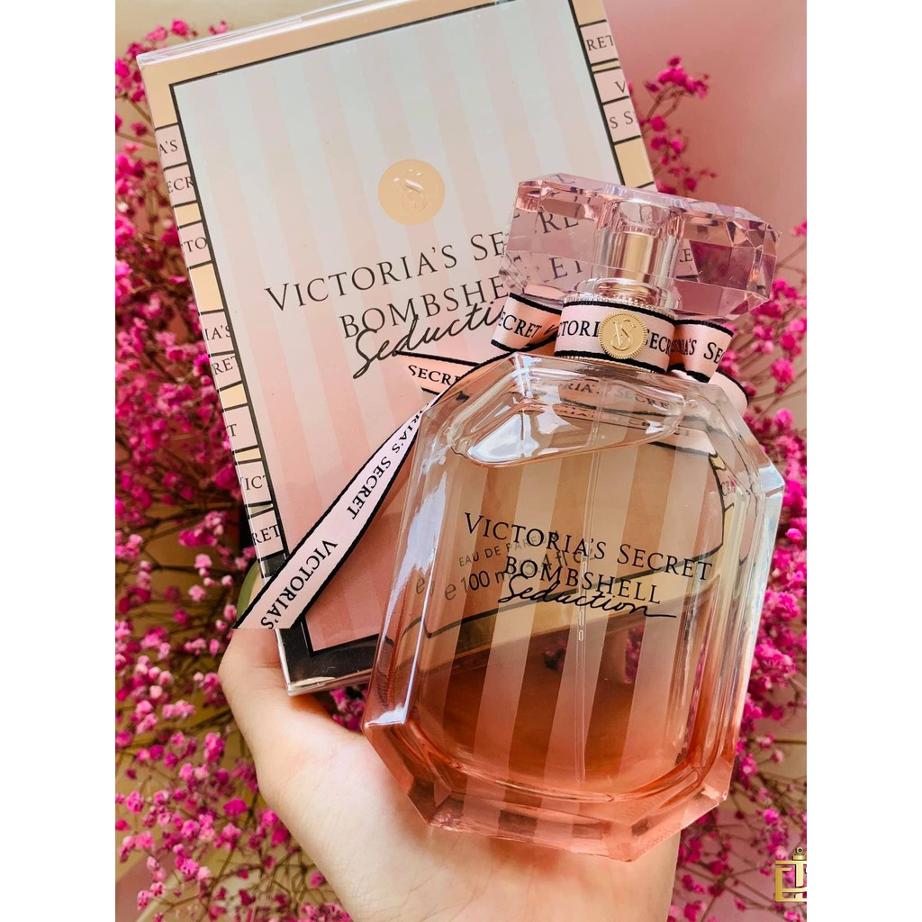 VICTORIA SECRET BOMBSHELL