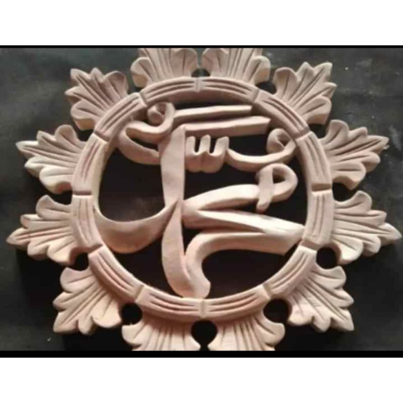 Ornamen kayu ukiran motif