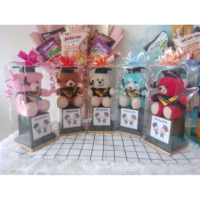 

Piala boneka